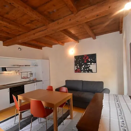 別荘 Casa Marcella Intera ヴェルバーニア